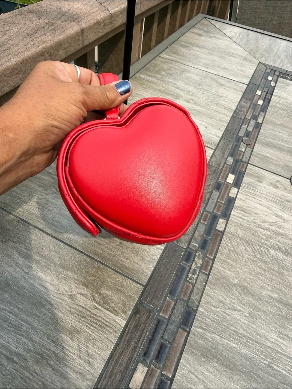NWOT Kate Spade New York Heart Barrel Quilted Crossbody Bag Ruby Red Novelty